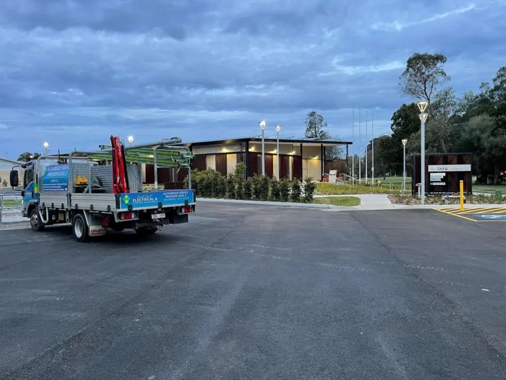TAFE+and+BayCoast+Truck+pic+(1)-1200w
